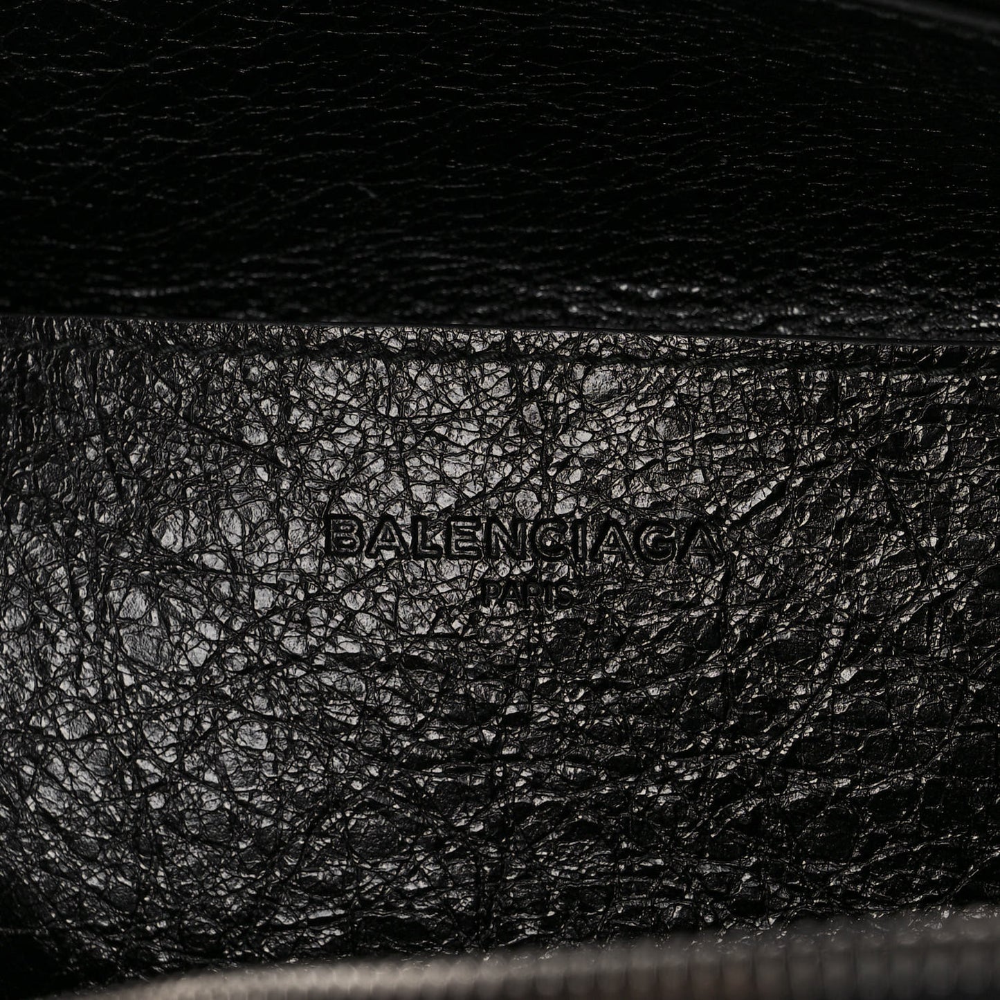 Agneau Arena Round Air Hobo L Black