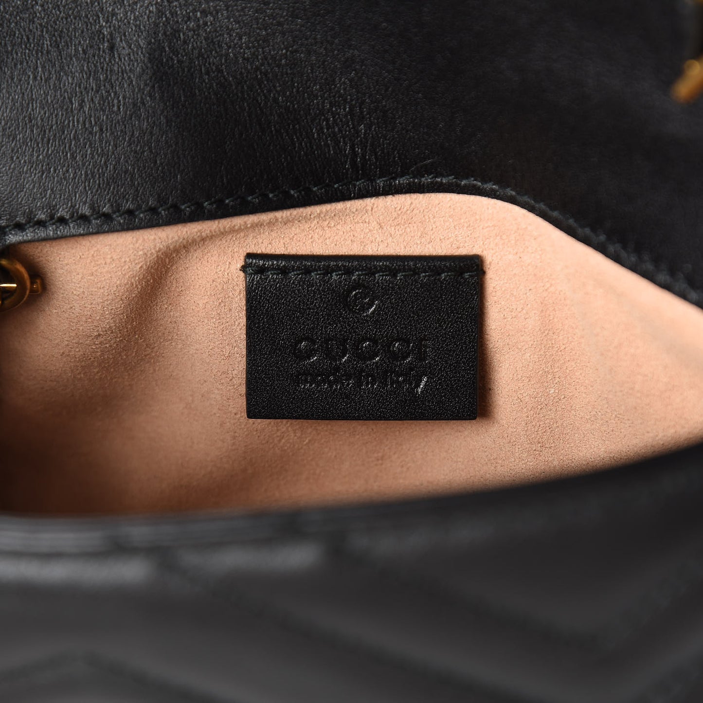 Calfskin Matelasse Super Mini GG Marmont Shoulder Bag Black