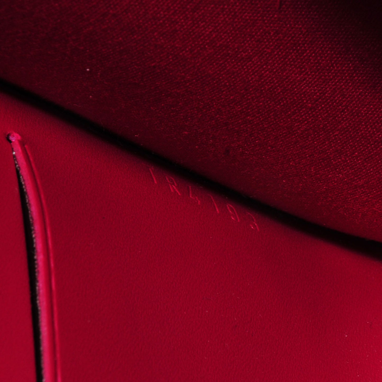 Patent Louise Clutch Rose Indien