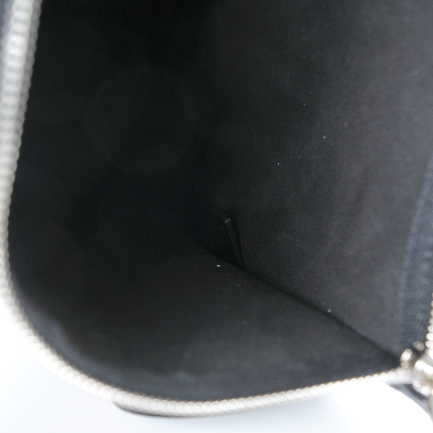 Grained Calfskin Medium Zip Pouch Black