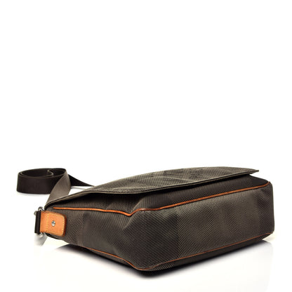 Louis Vuitton Damier Geant Messenger Bag Terre 4 of 9