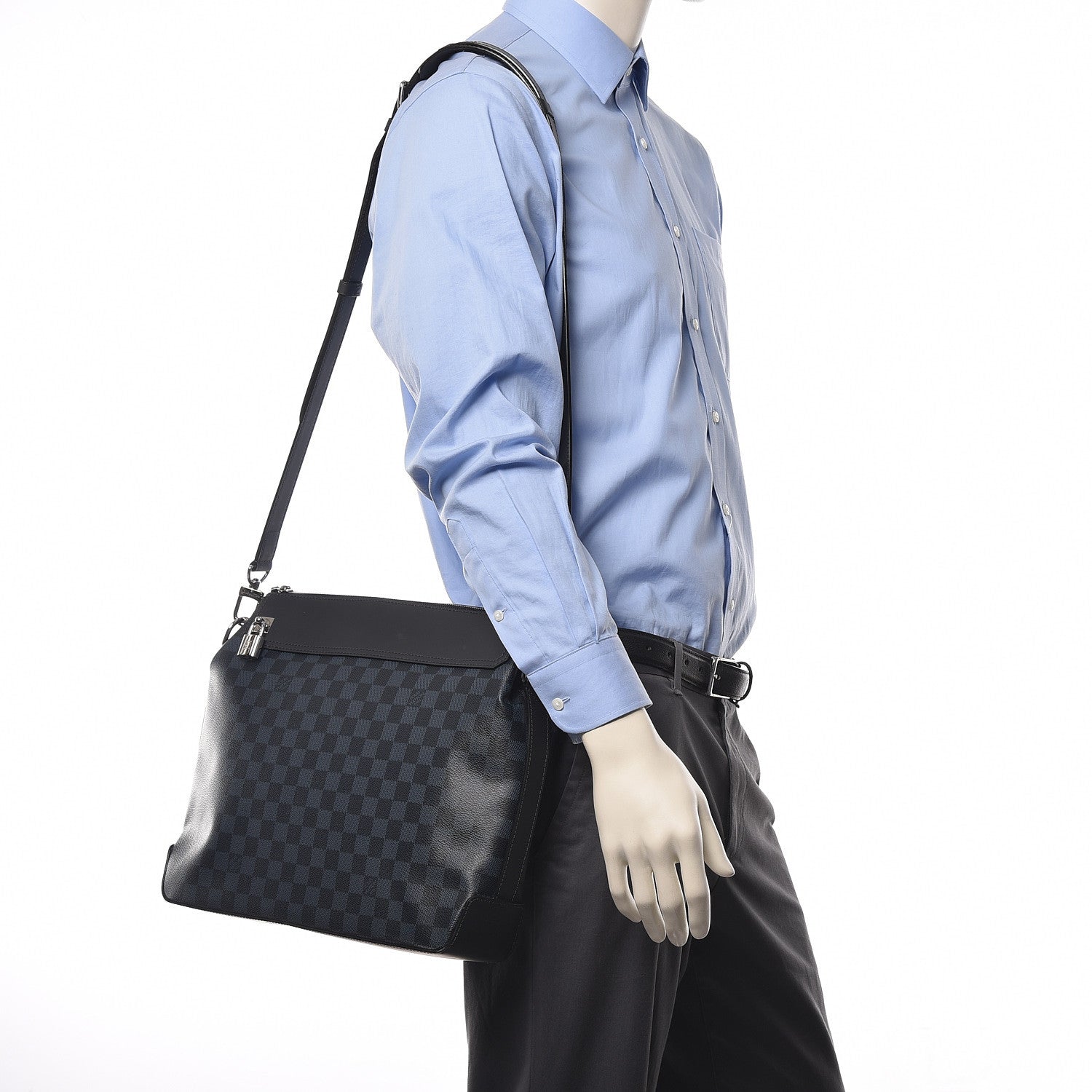 Louis Vuitton Damier Cobalt Greenwich Messenger 2 of 13