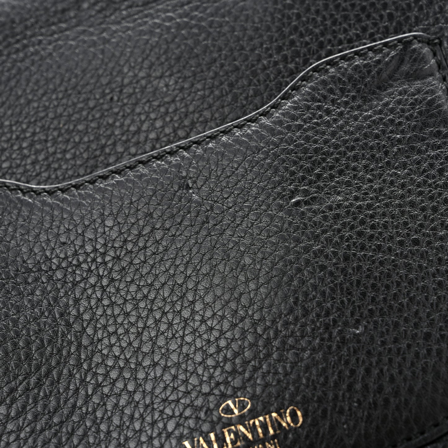 Grained Calfskin Rockstud Saddle Bag Black