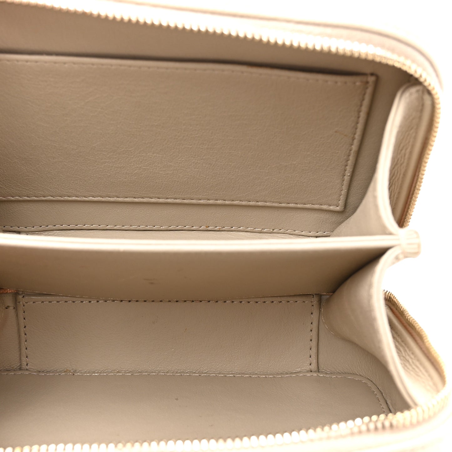 Caviar Quilted Small CC Filigree Vanity Case Beige