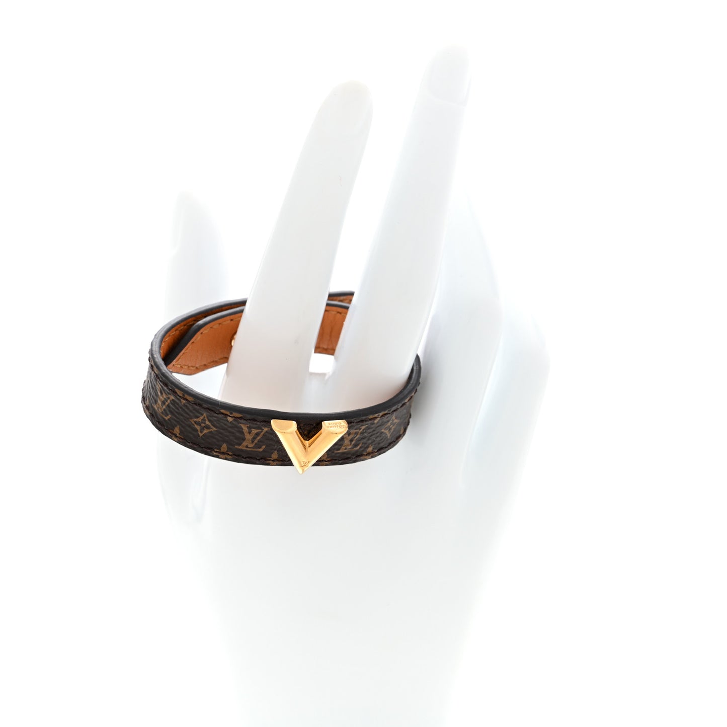 Monogram Essential V Bracelet 15