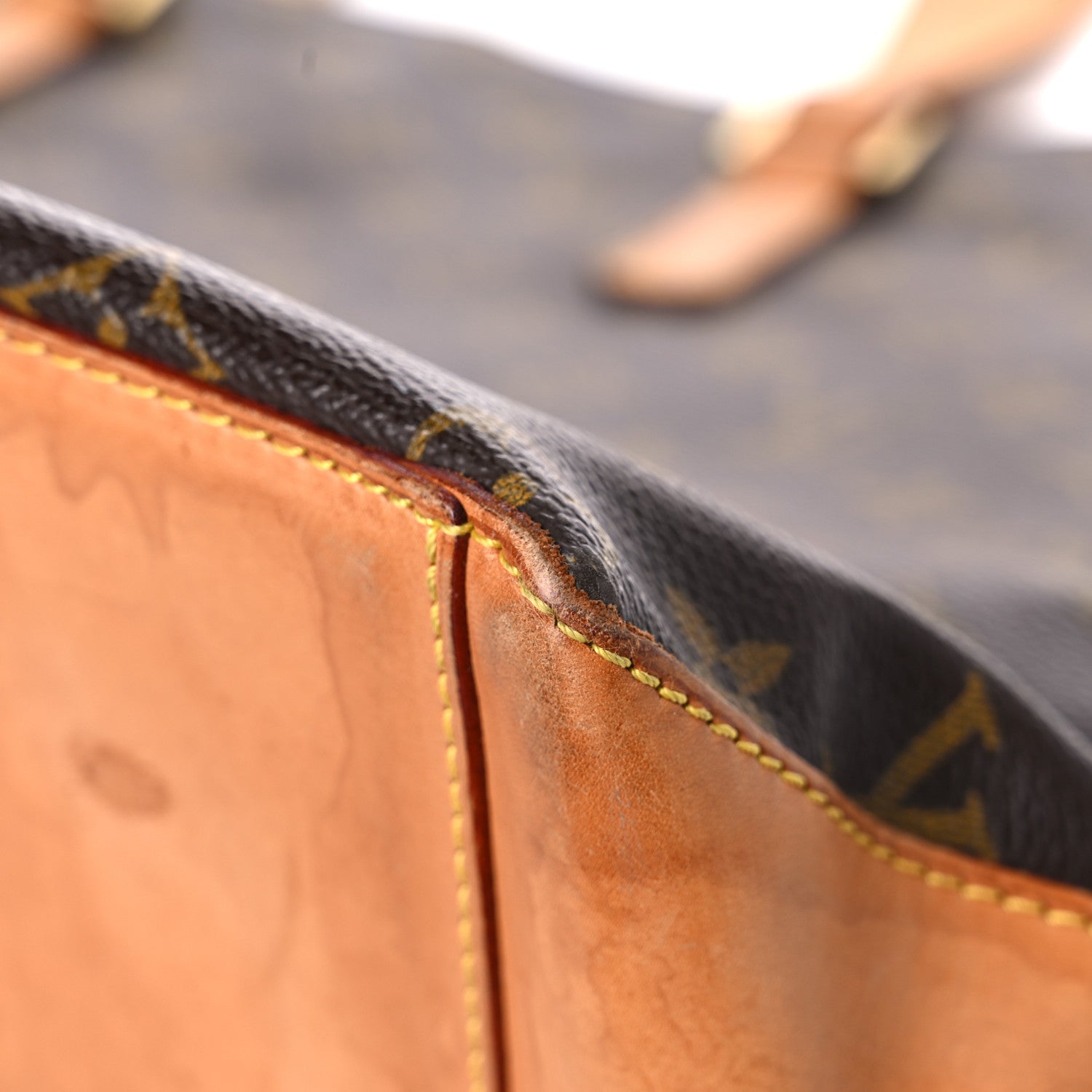 Louis Vuitton Monogram Cabas Mezzo 17 of 17