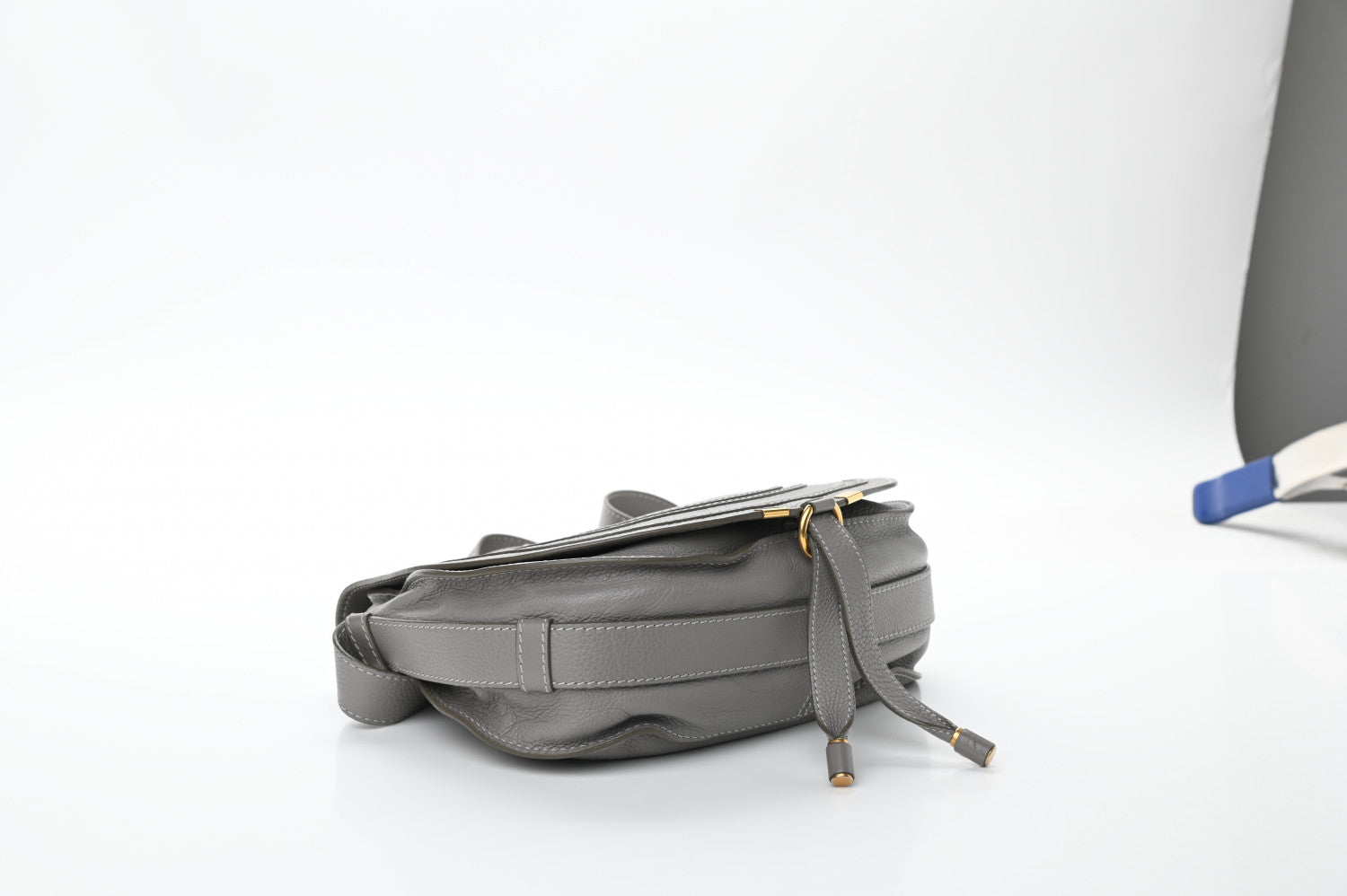 Chloe Calfskin Medium Marcie Round Crossbody Bag Cashmere Grey 5 of 20