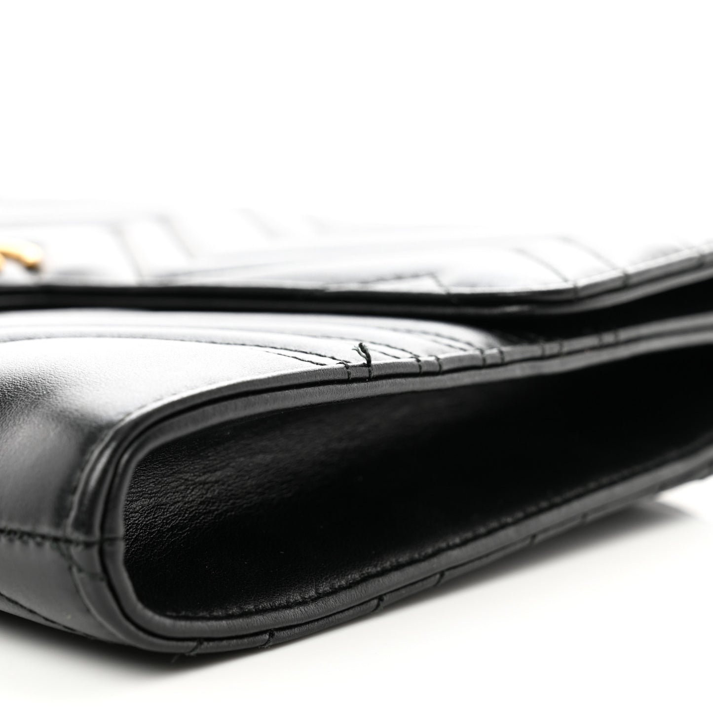 Calfskin Matelasse GG Marmont Clutch Black