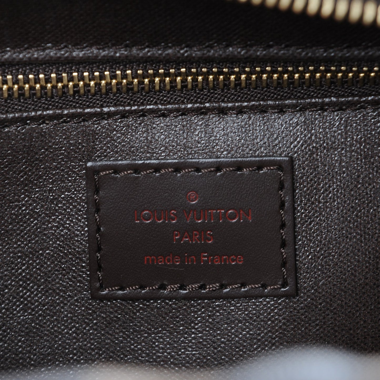 Damier Ebene Toiletry Bag 25