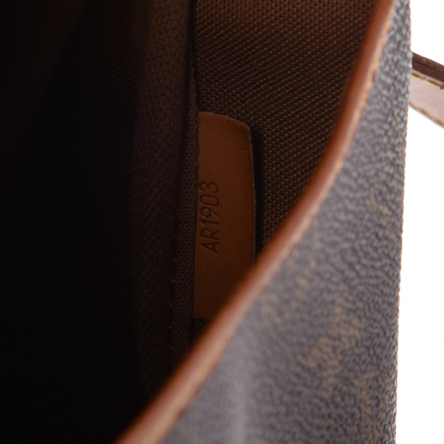 Monogram Saumur 35