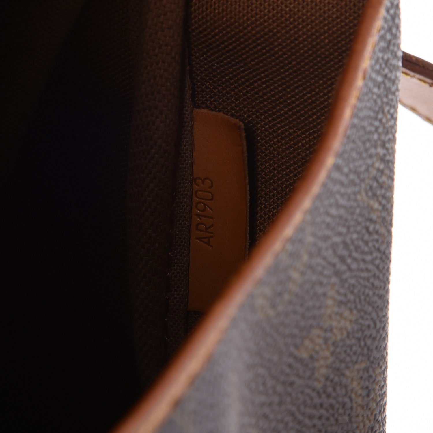 Louis Vuitton Monogram Saumur 35 7 of 9