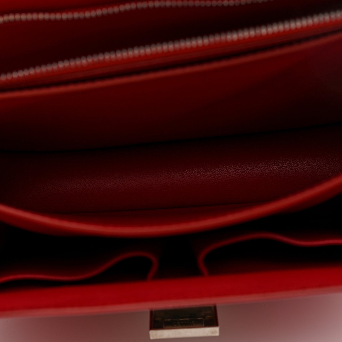 Box Calfskin Medium Classic Box Flap Bag Red