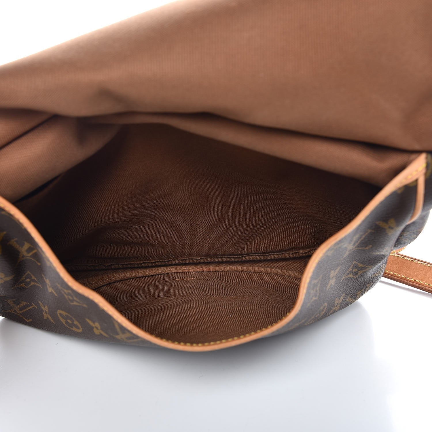 Louis Vuitton Monogram Saumur 30 5 of 13
