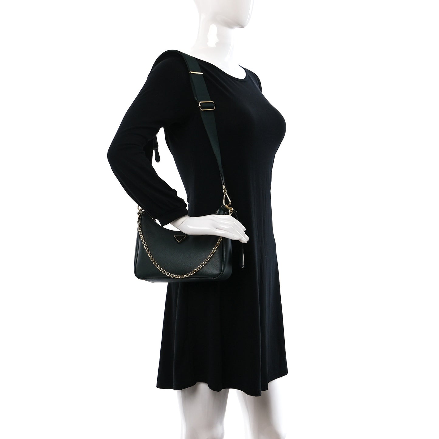 Saffiano Lux Re-Edition 2005 Shoulder Bag Smeraldo
