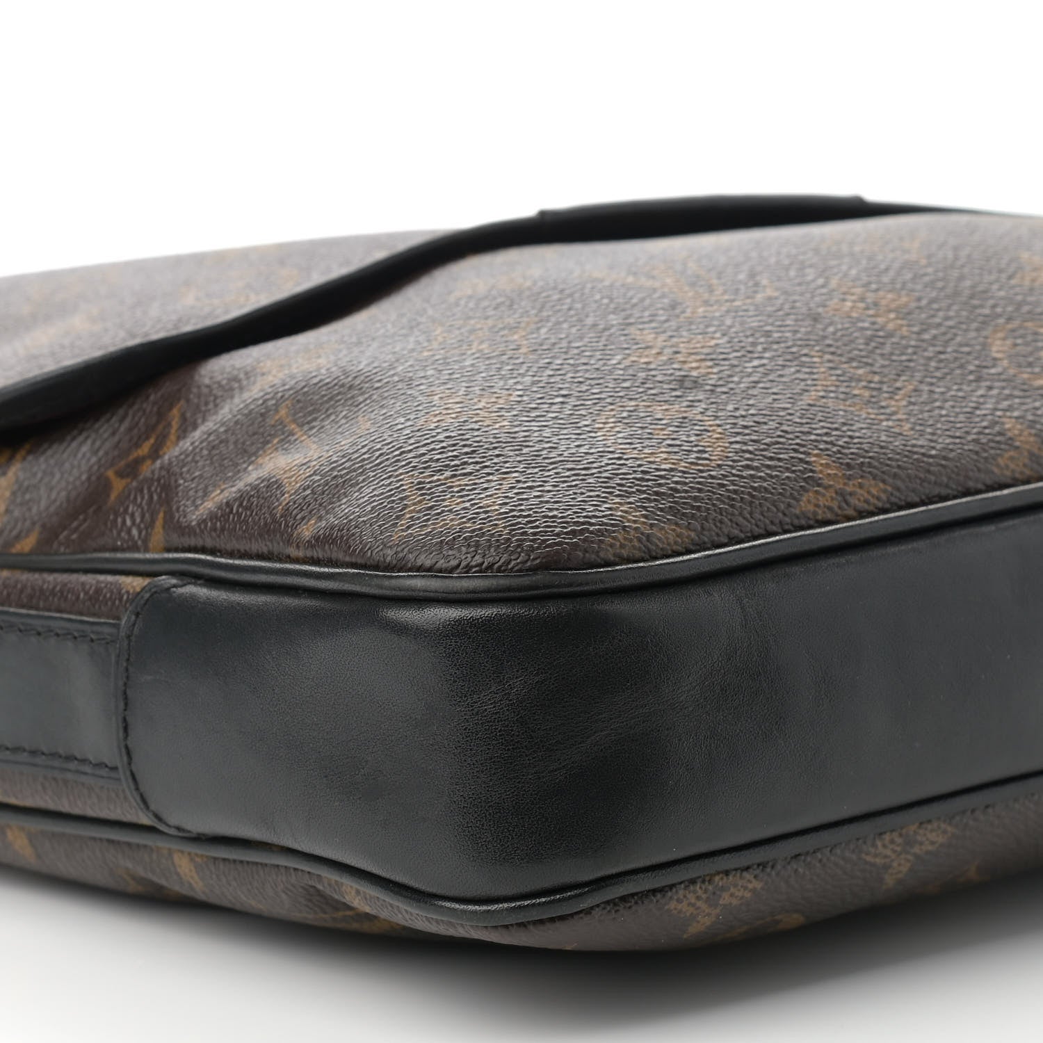 Louis Vuitton Monogram Macassar Bass MM 9 of 11