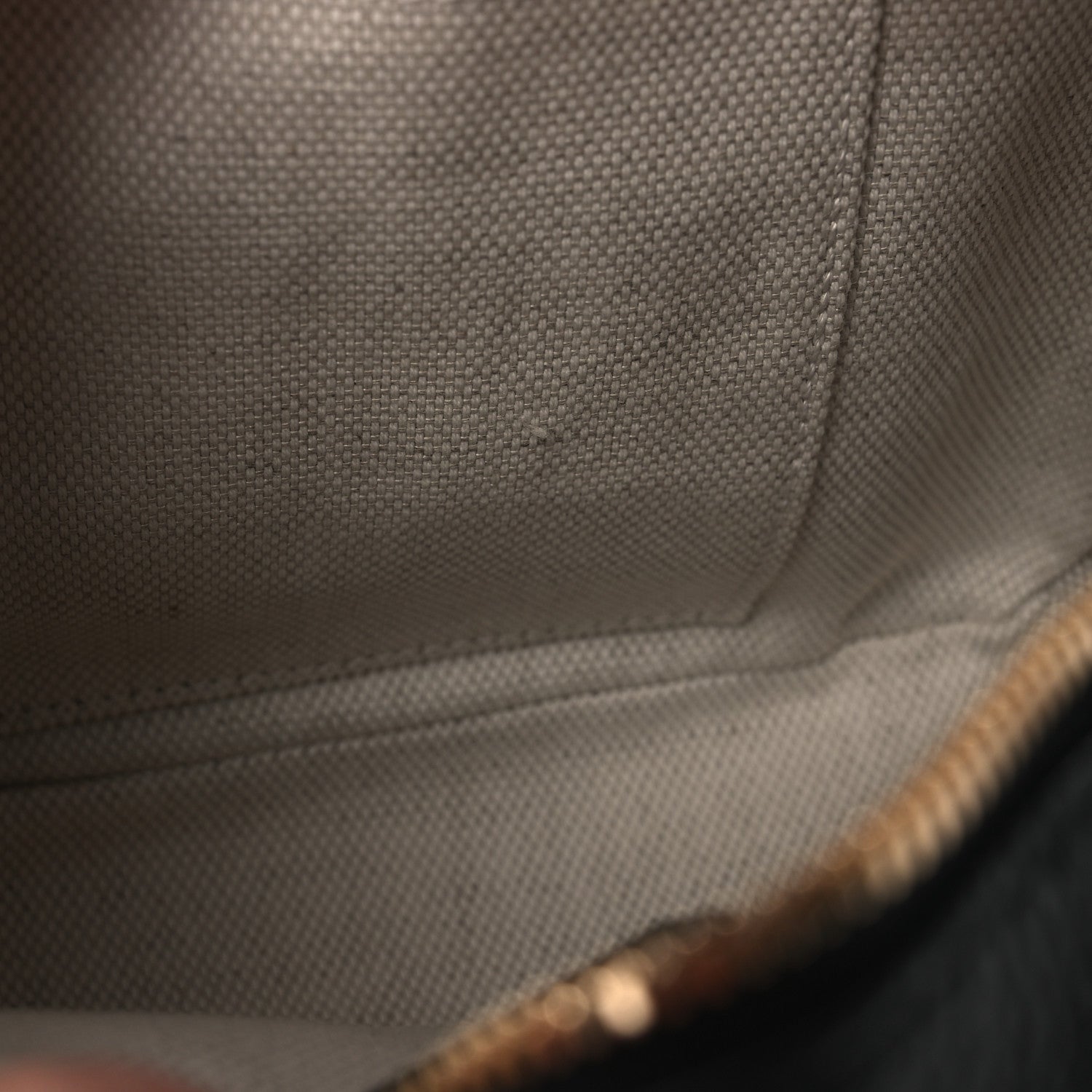 Gucci Pebbled Calfskin Small Soho Disco Bag Black 11 of 11