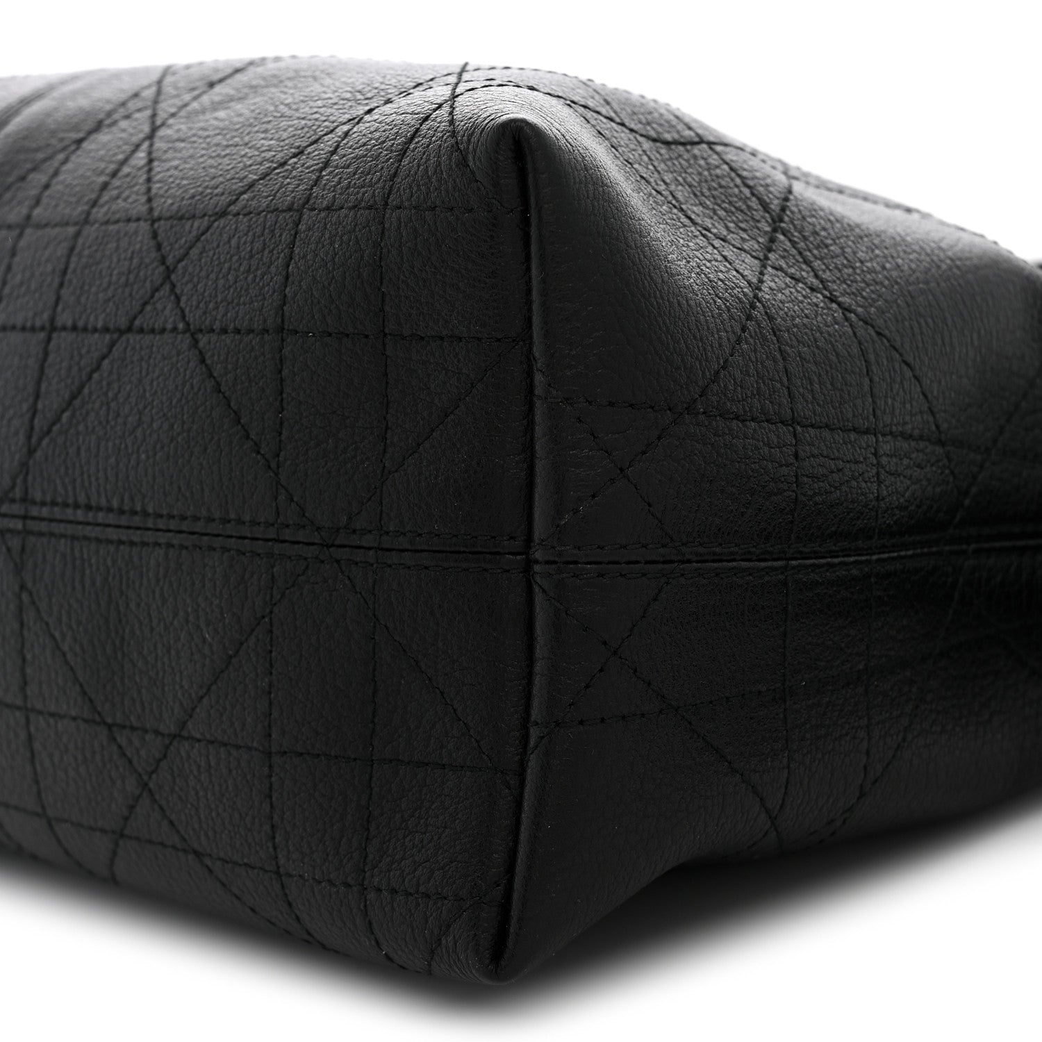 Christian Dior Grained Calfskin Flat Macrocannage Medium Voyage Bag Black 10 of 10