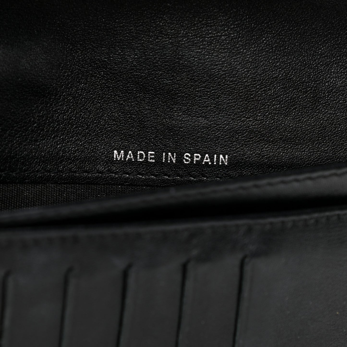 Caviar Timeless CC Yen Wallet Black