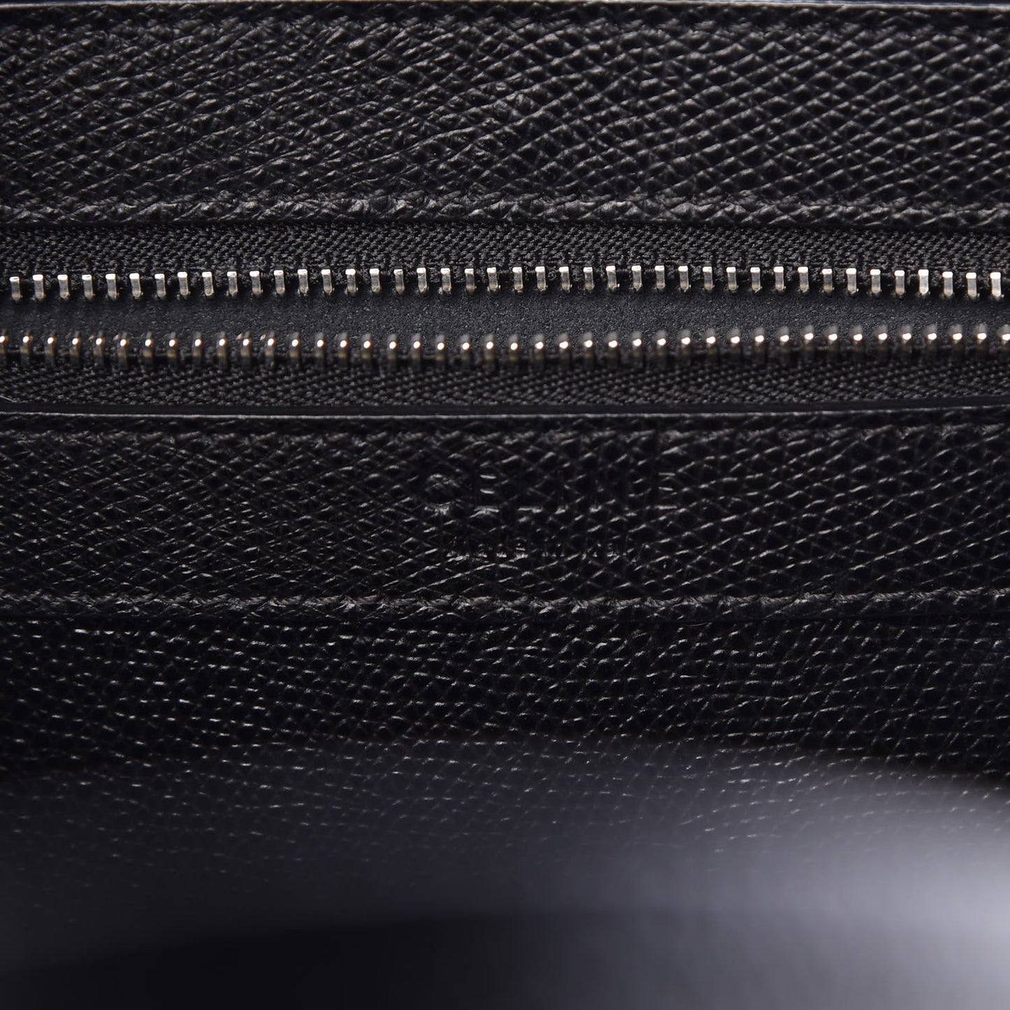 Grained Calfskin Small Vertical Cabas Black