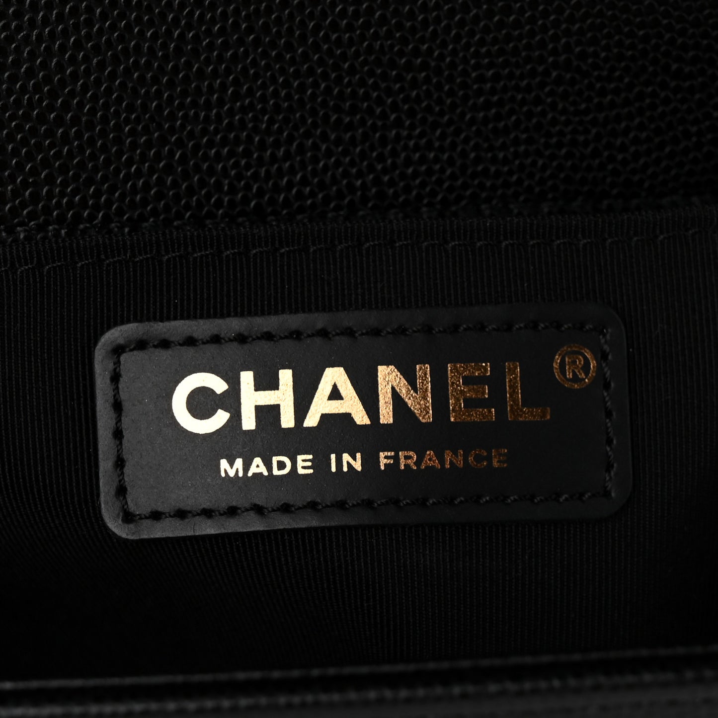 Caviar Quilted Medium Boy Flap Black