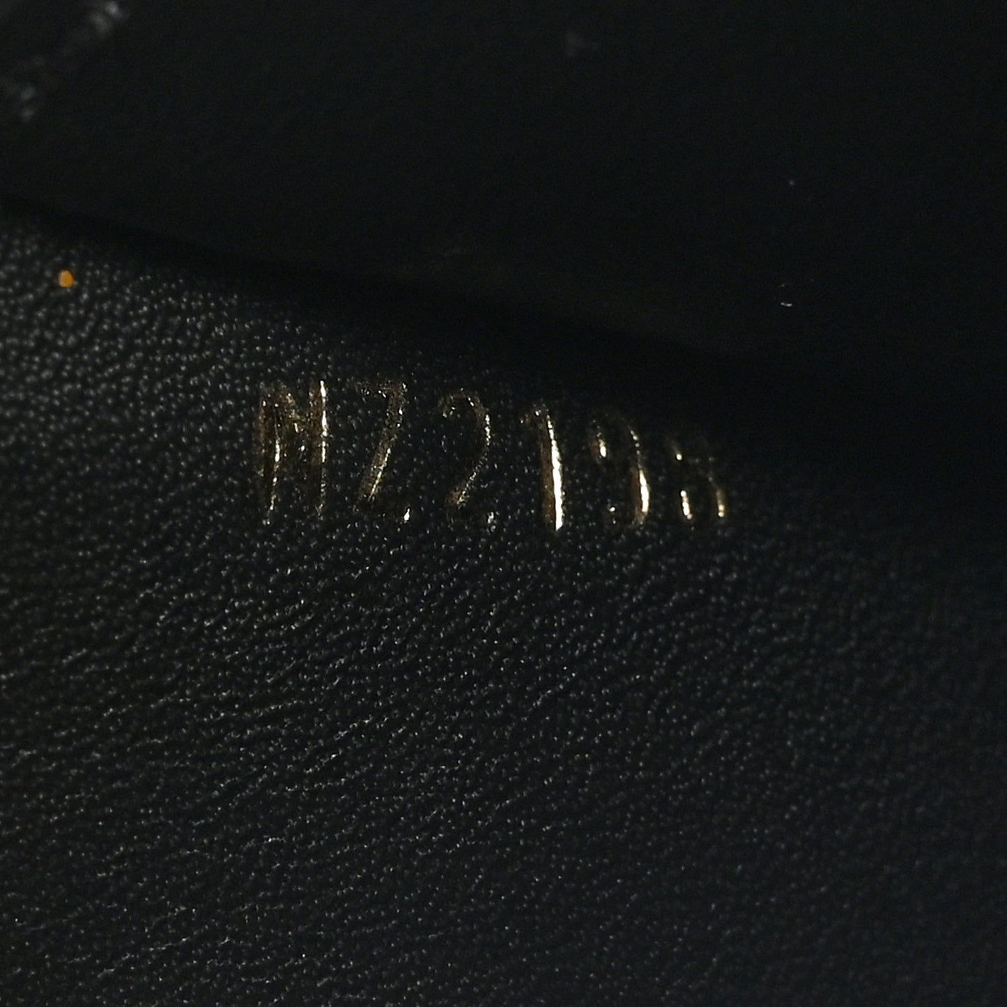 Calfskin New Wave Long Wallet Black
