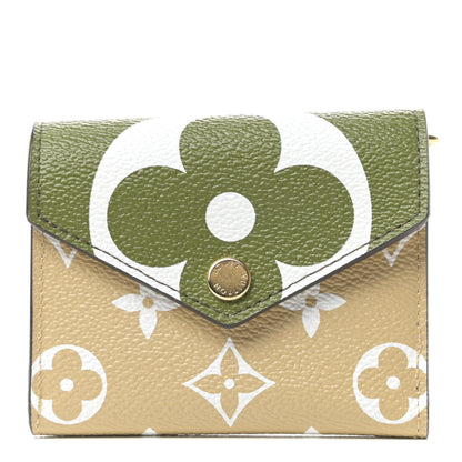 Louis Vuitton Monogram Giant Zoe Wallet Kaki 1 of 6