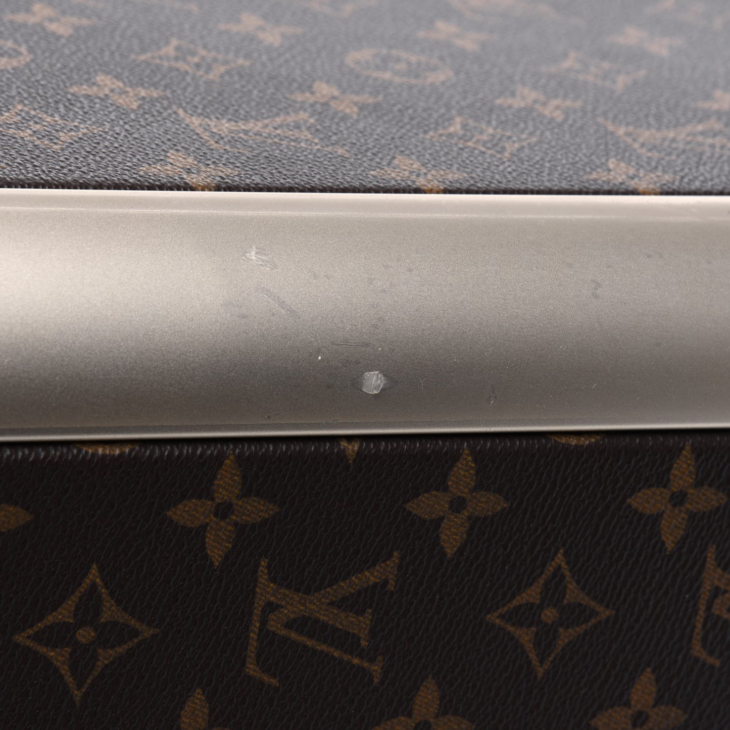 Monogram Horizon 70