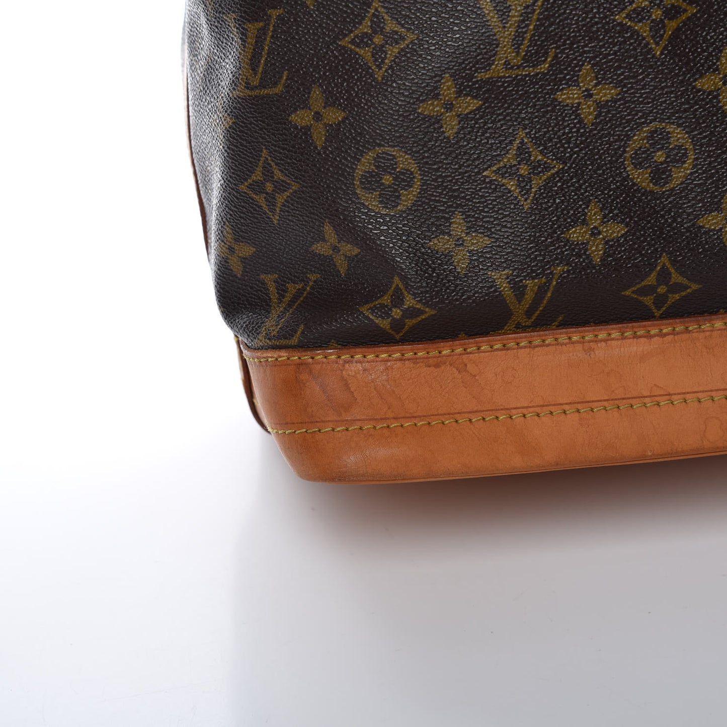 Monogram Noe