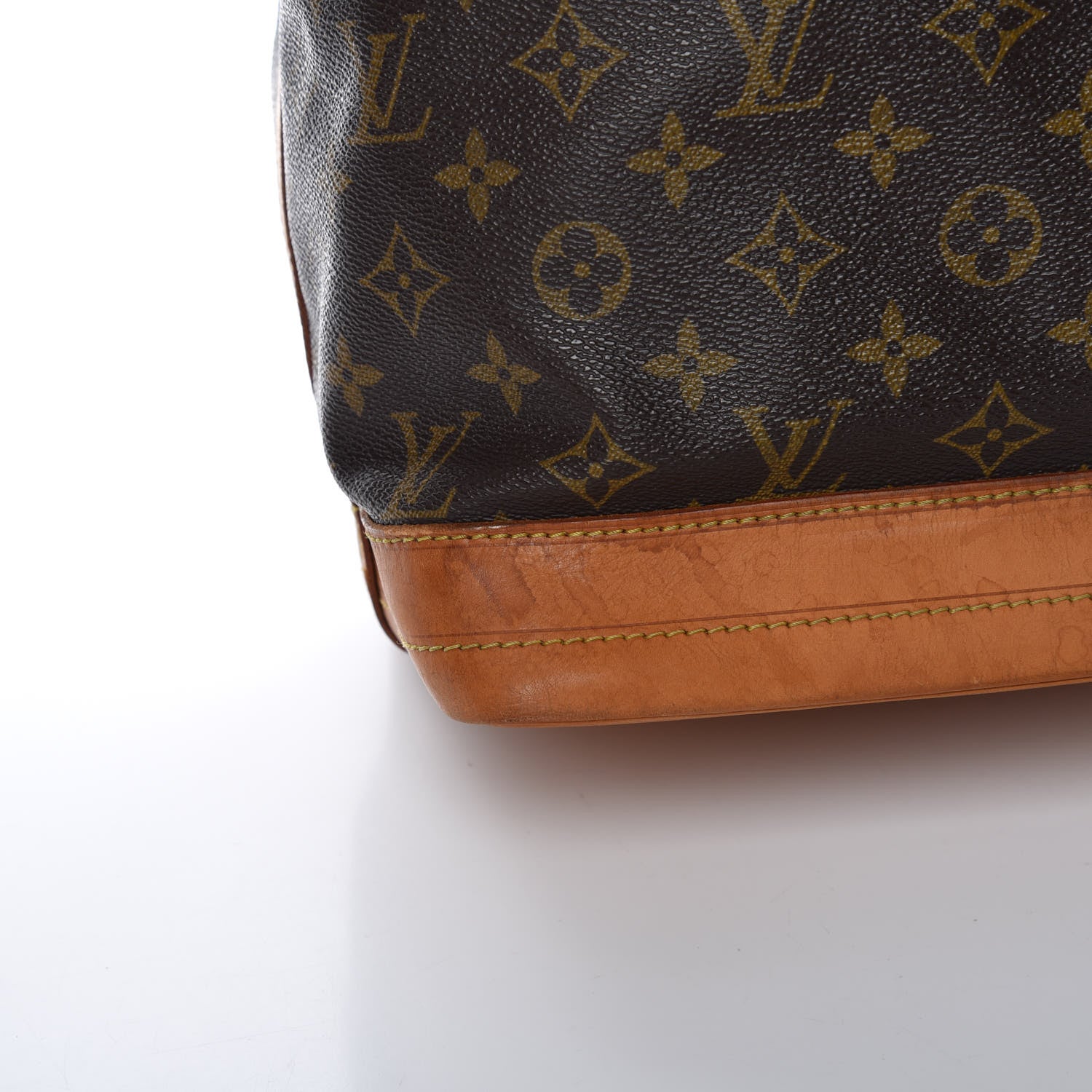 Louis Vuitton Monogram Noe 14 of 17