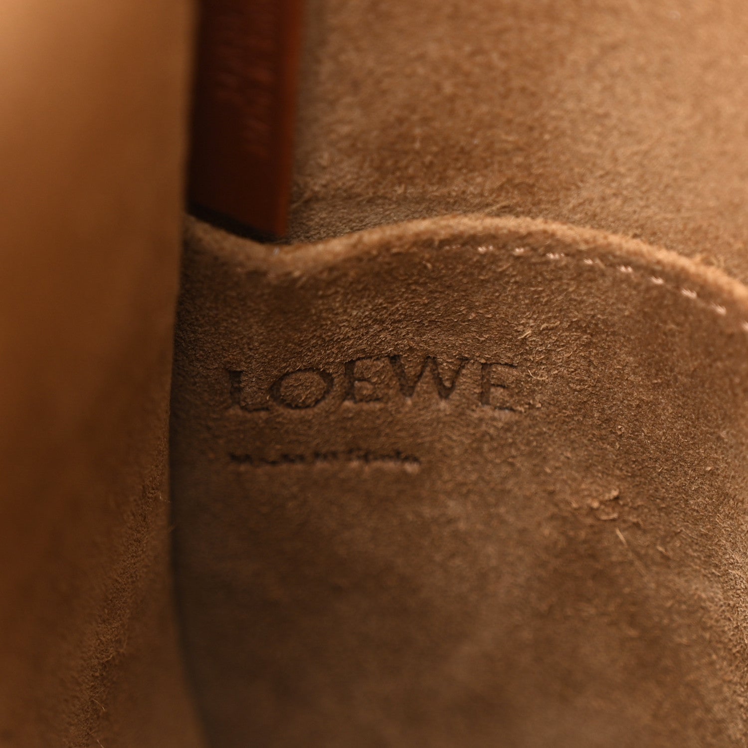 Loewe Calfskin Gate Bucket Bag Light Caramel 6 of 13