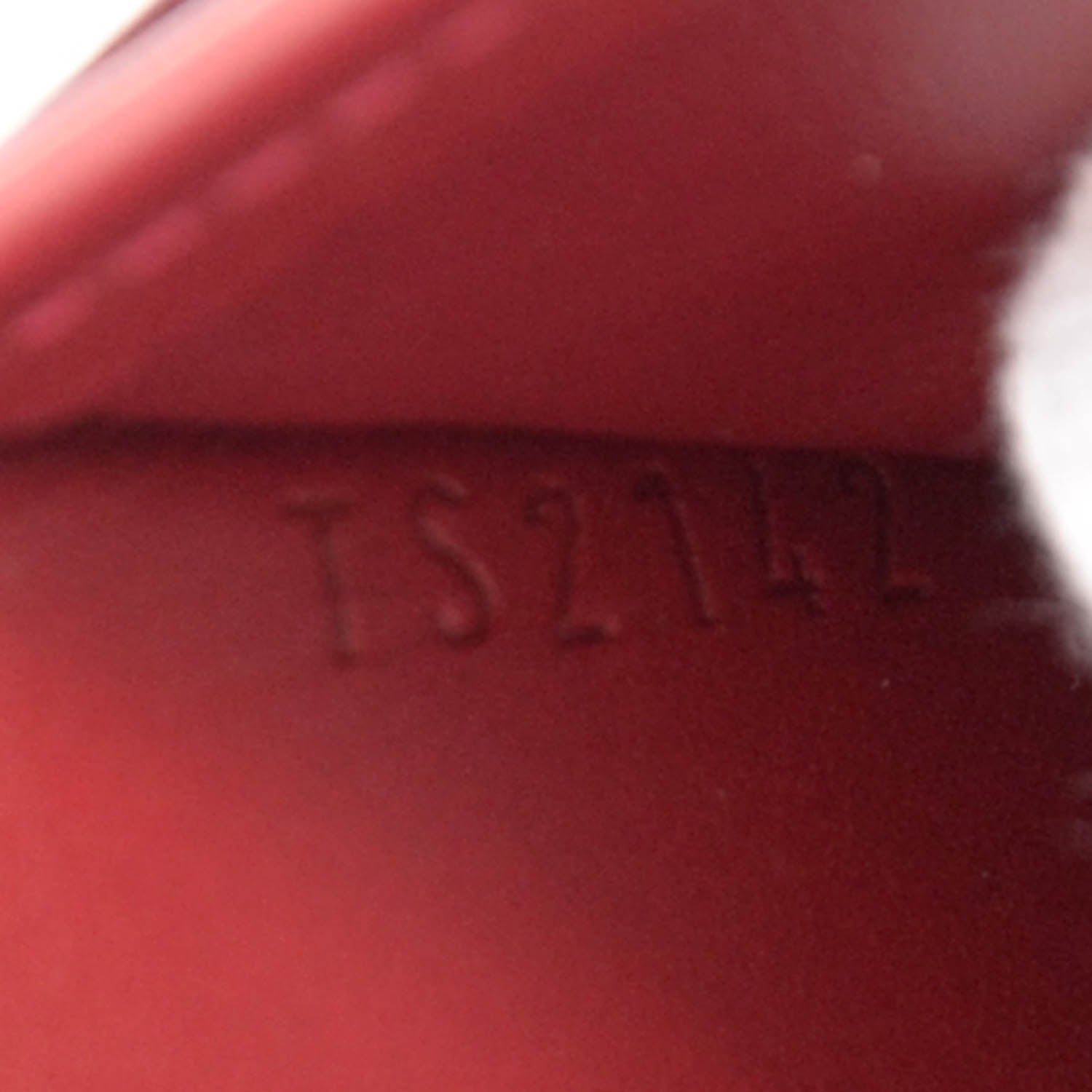 Louis Vuitton Vernis Sarah Wallet Pomme D'Amour 7 of 7