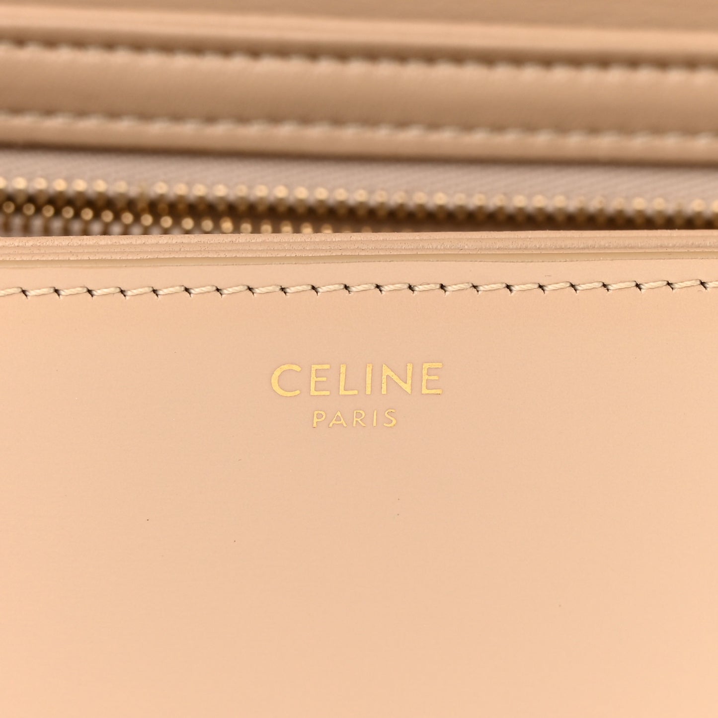 Shiny Calfskin Teen Triomphe Nude