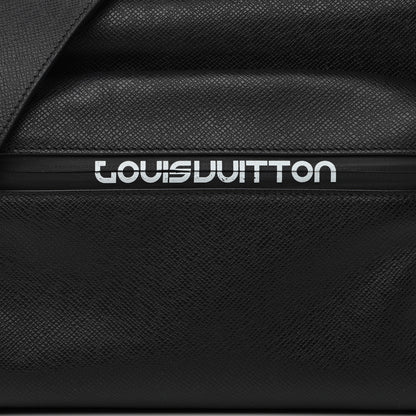 Louis Vuitton Taiga Outdoor Messenger PM Black 8 of 10