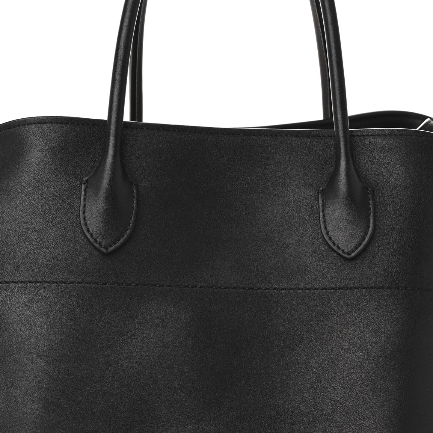Polished Saddle Calfskin Soft Margaux 17 Black