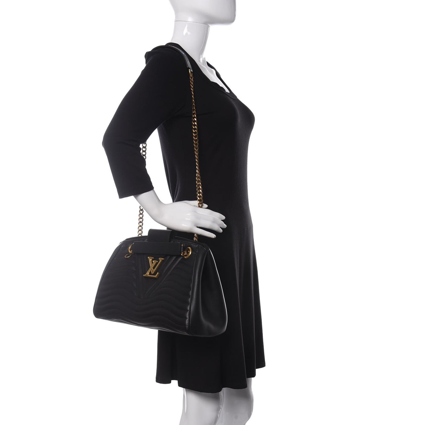 Calfskin New Wave Chain Tote Black