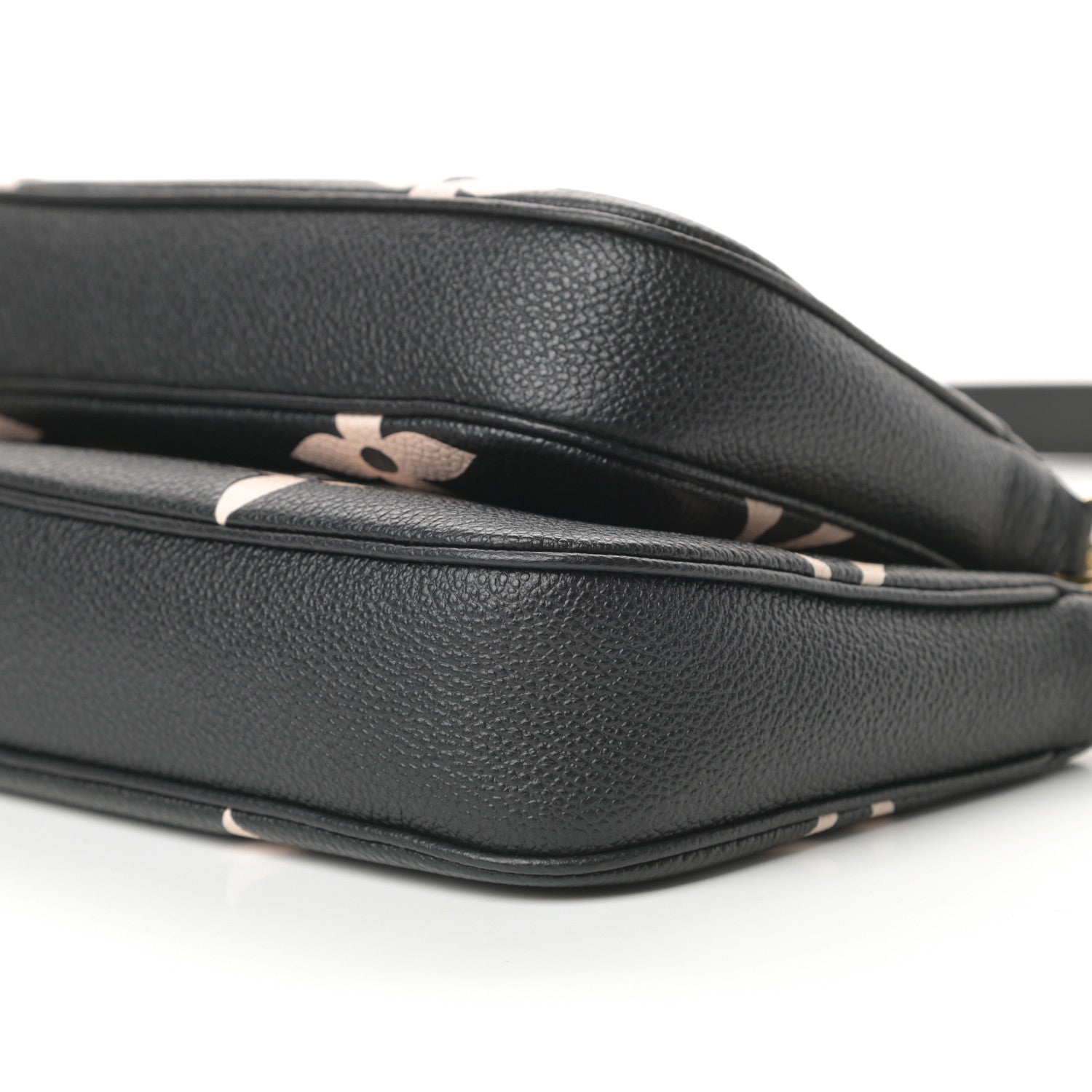 Louis Vuitton Empreinte Monogram Giant Multi Pochette Accessories Black Beige 11 of 11