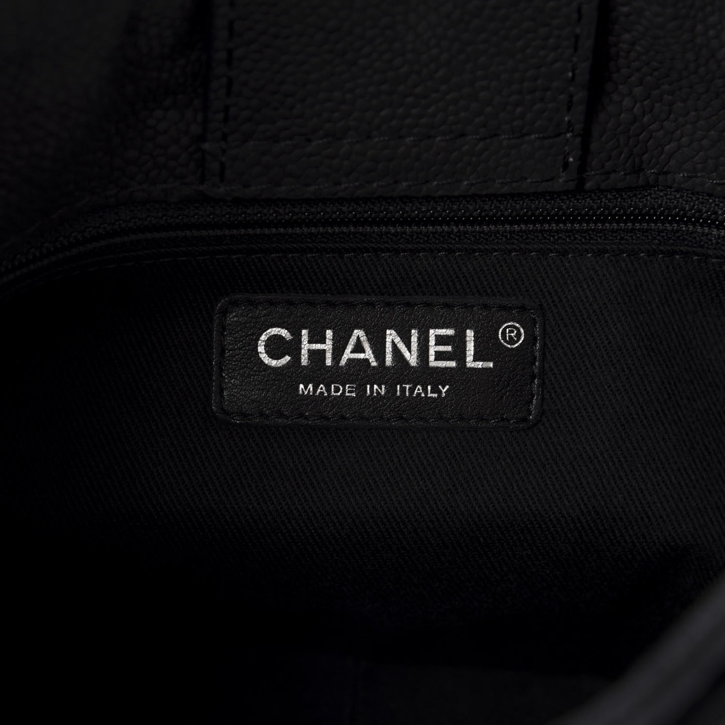 Iridescent Caviar Large Flap Black