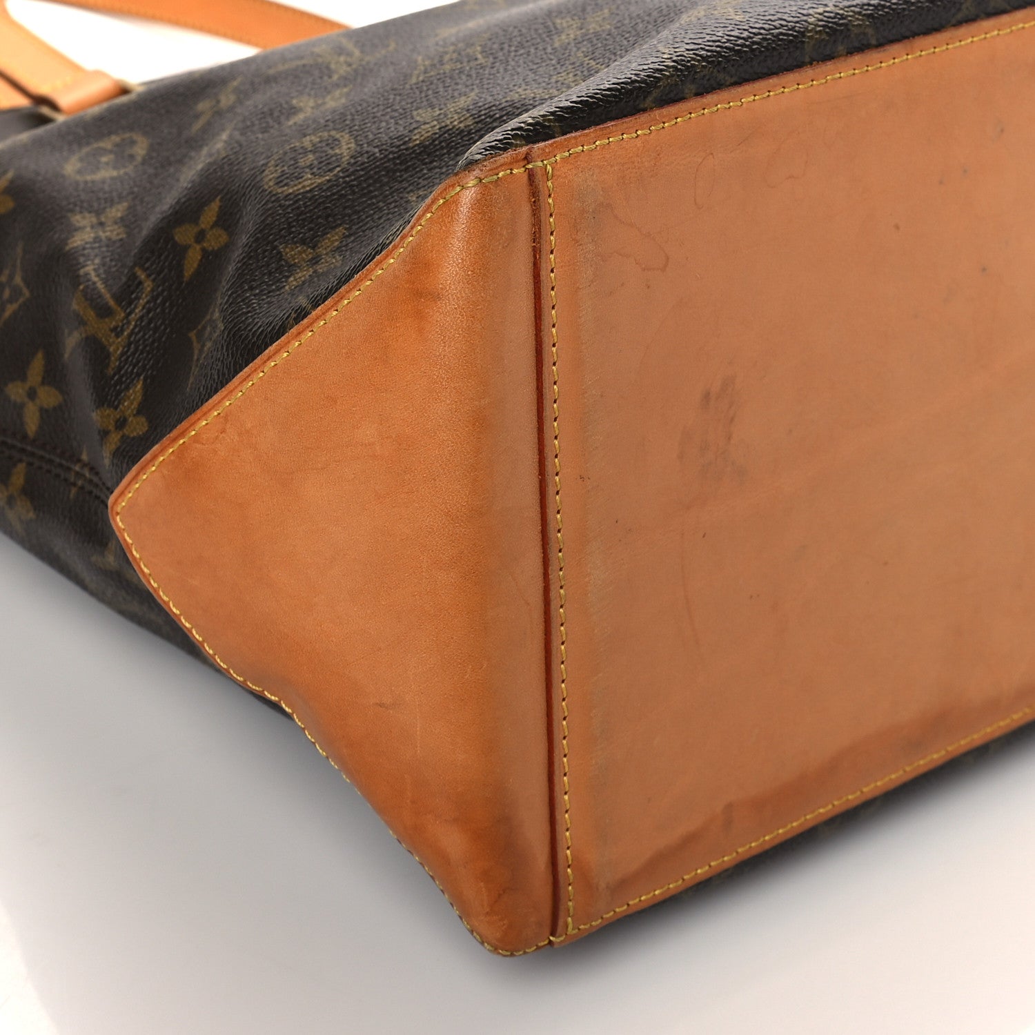 Louis Vuitton Monogram Cabas Mezzo 8 of 12