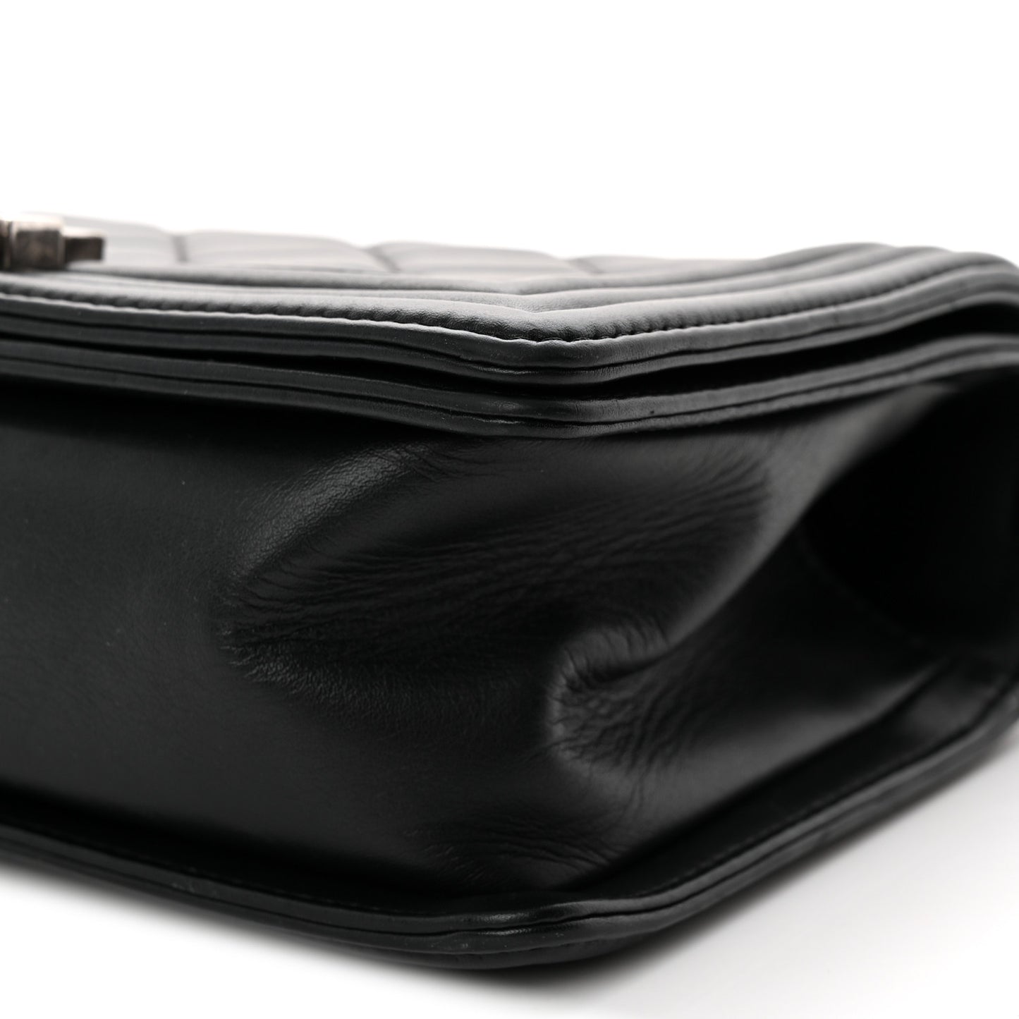 Calfskin Quilted Medium Boy Flap Black