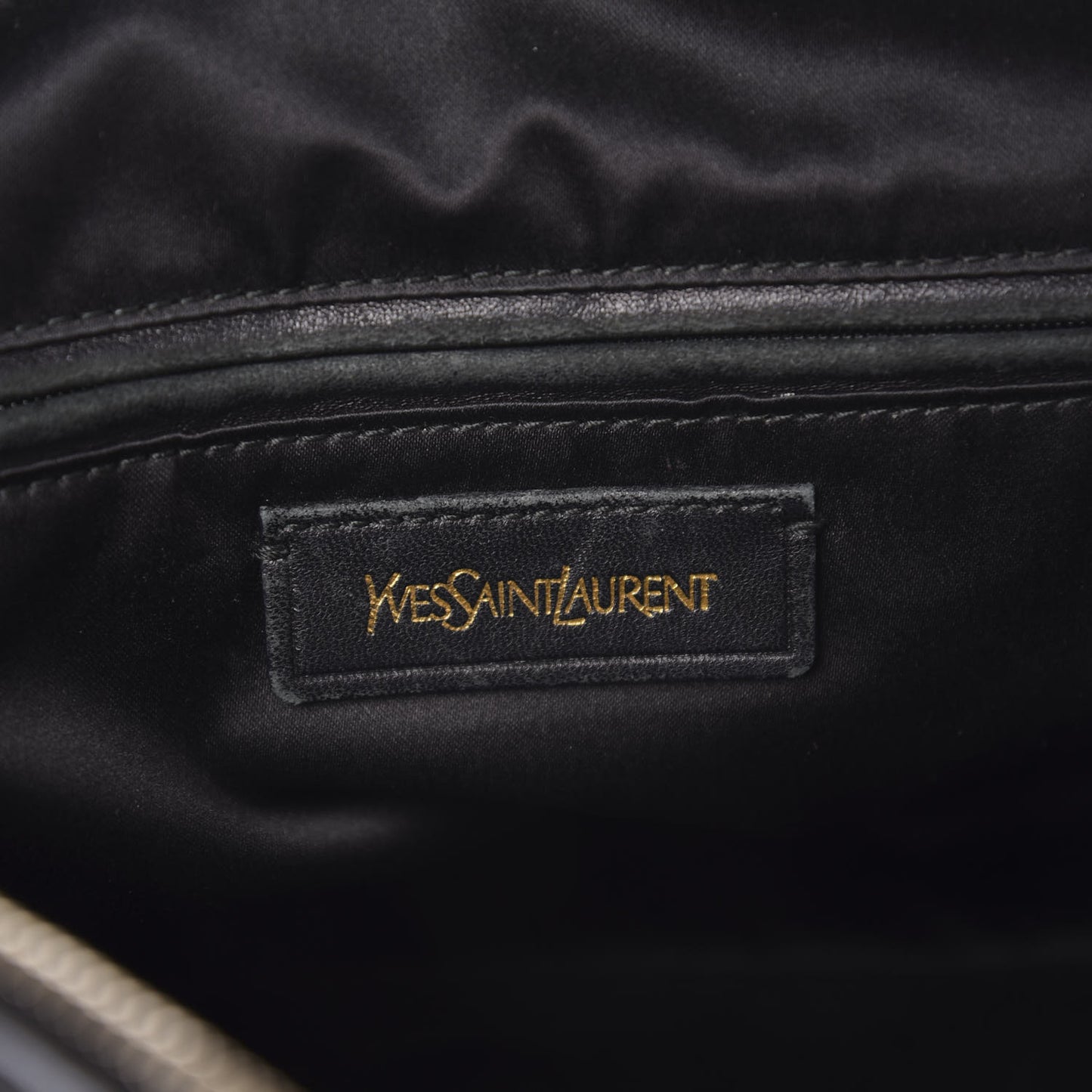 Calfskin Large Muse Black