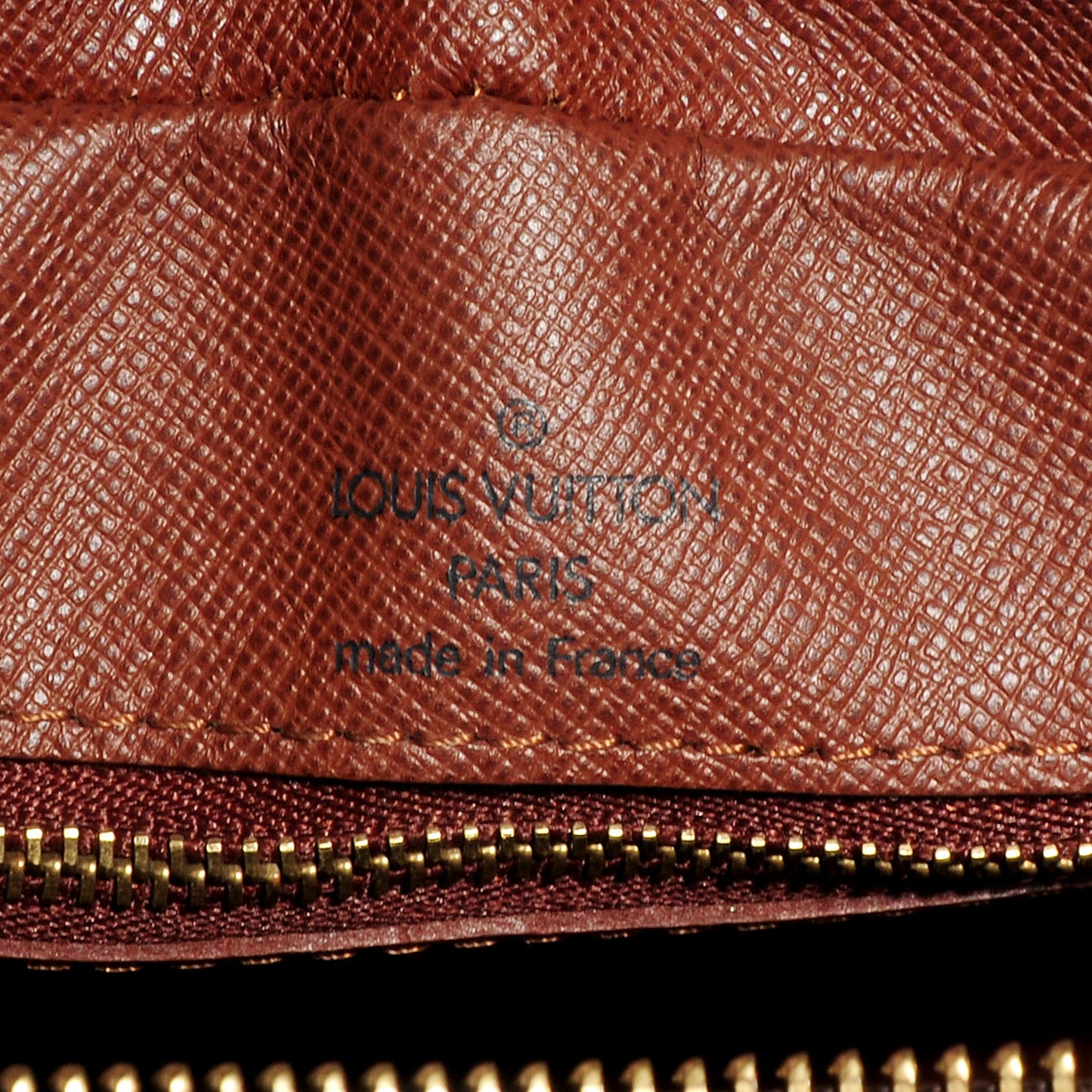 Monogram Nil 28