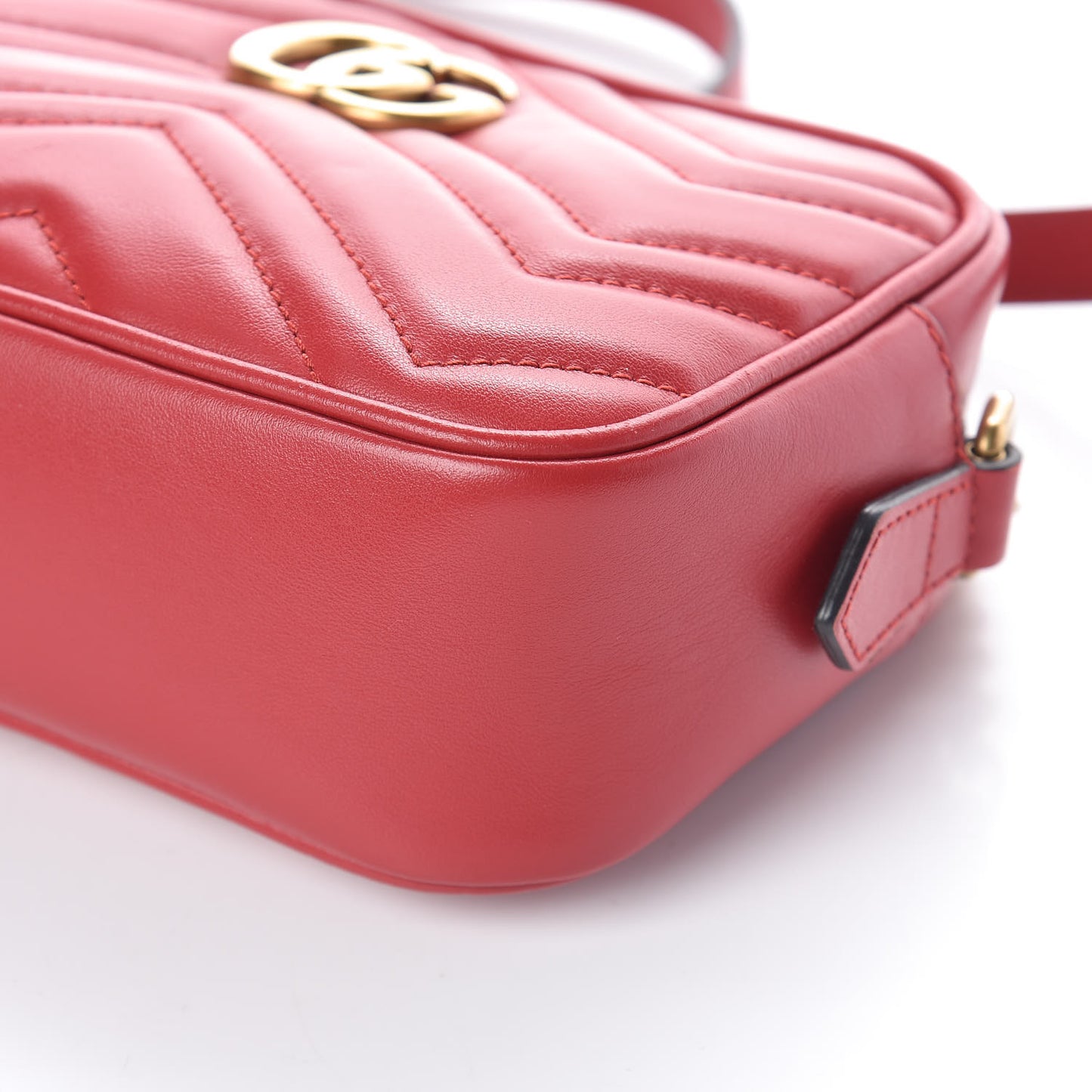 Calfskin Matelasse Mini GG Marmont Chain Shoulder Bag Hibiscus Red