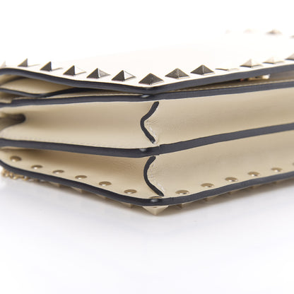 Valentino Garavani Vitello Rockstud Wallet on Chain Ivory 8 of 10