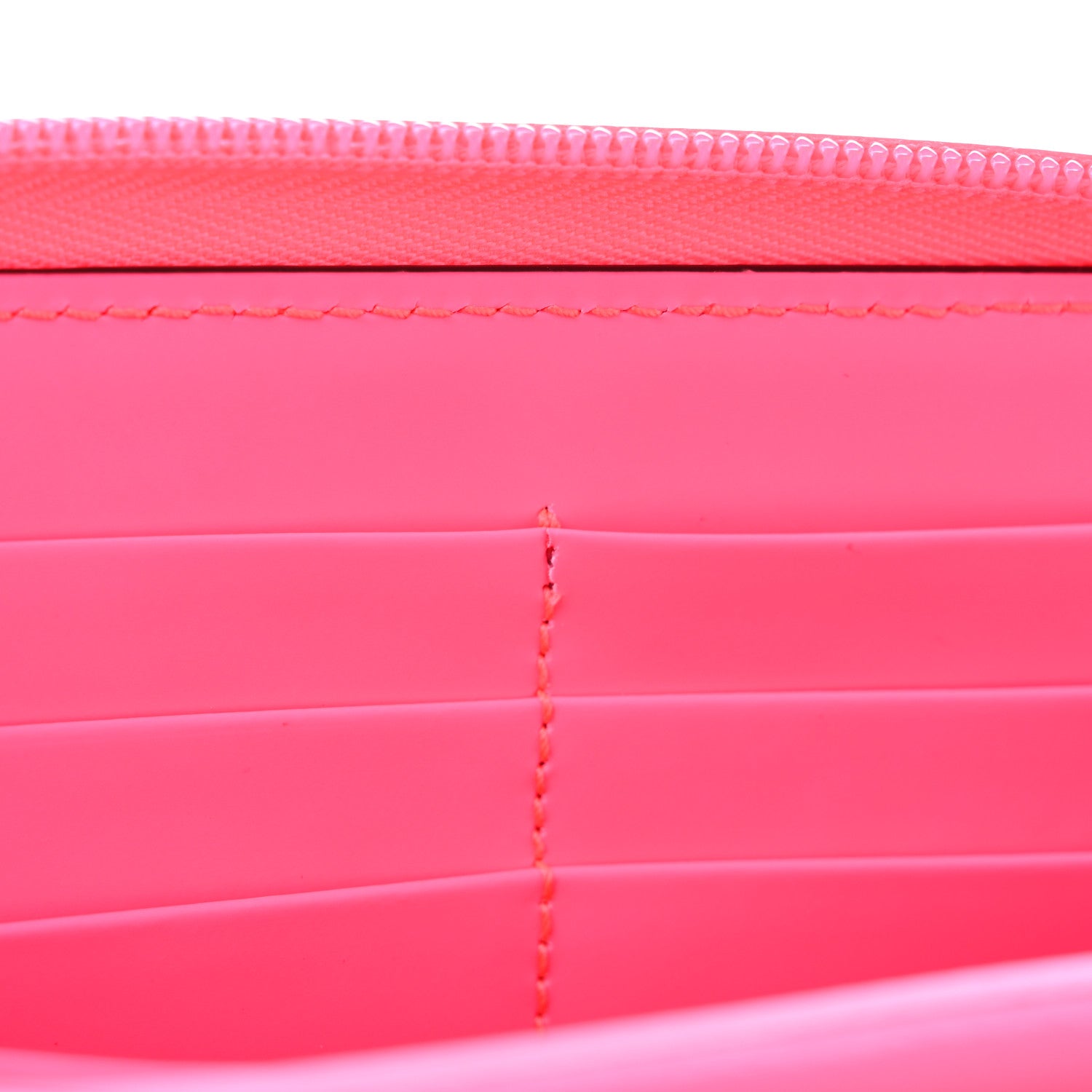 Gucci Calfskin GG Rubber Effect Zip Around Wallet Pink 8 of 11