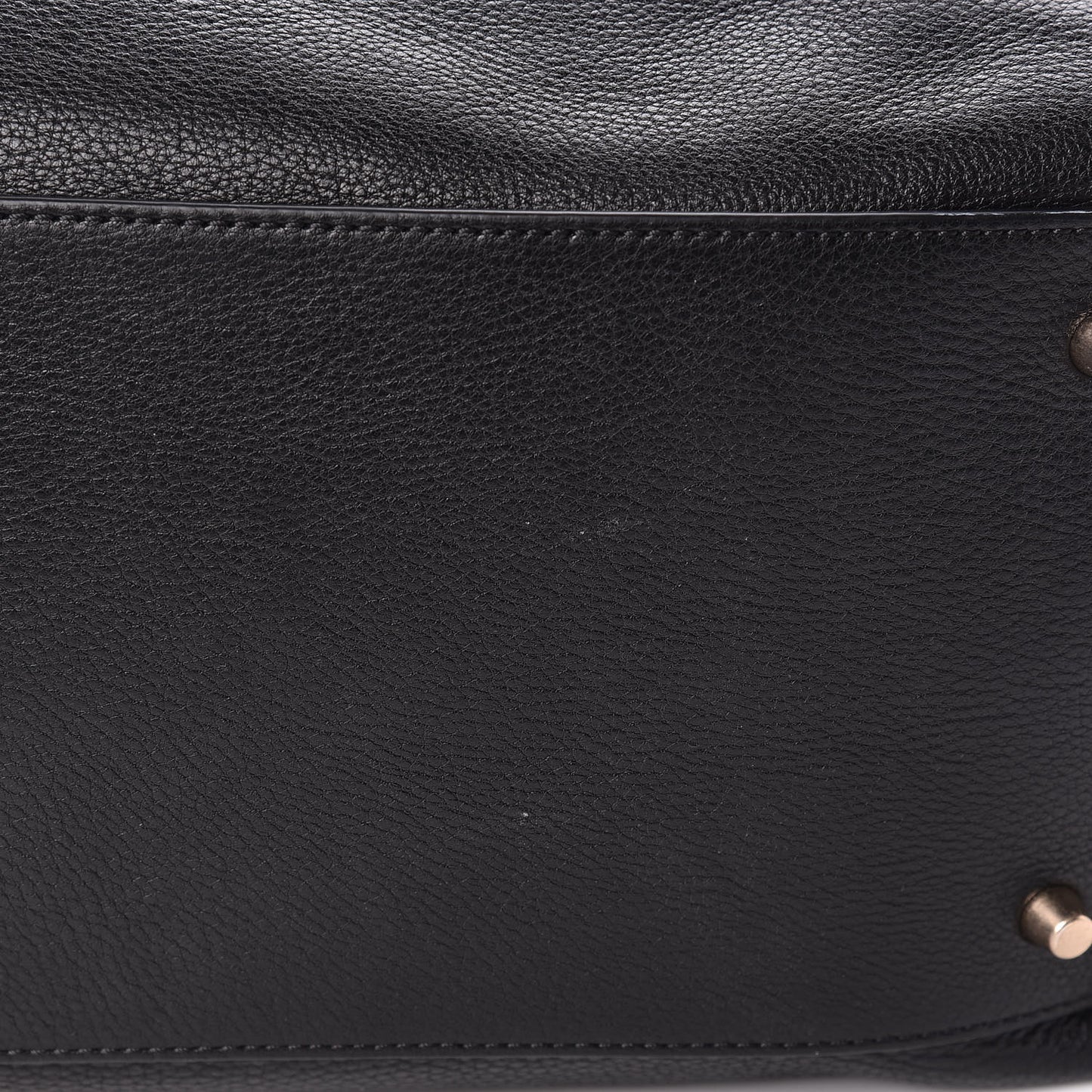 Grainy Calfskin House Check Medium Maidstone Black
