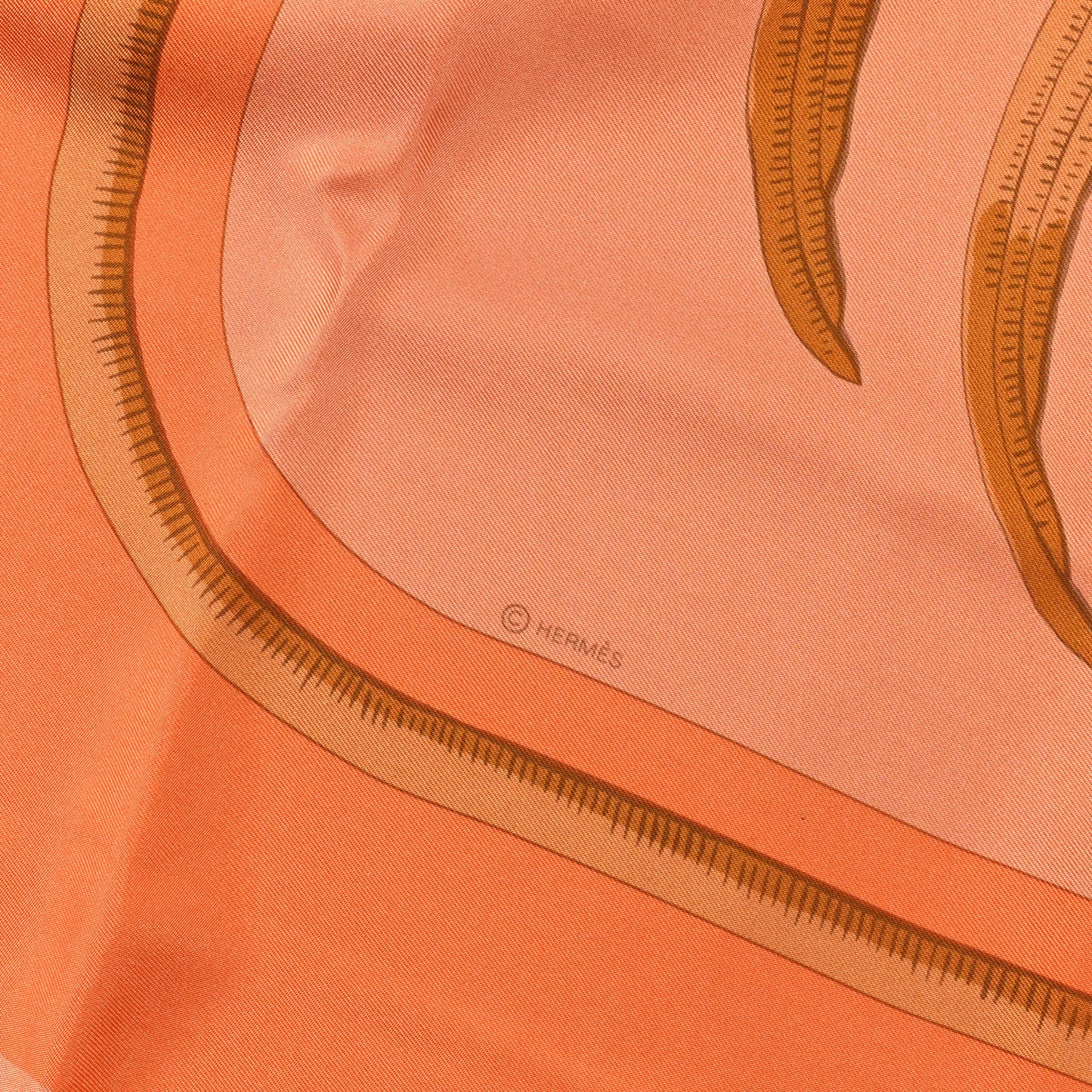 Silk Dip Dye Tigre Royal Shawl 140 Mandarine Abricot Miel