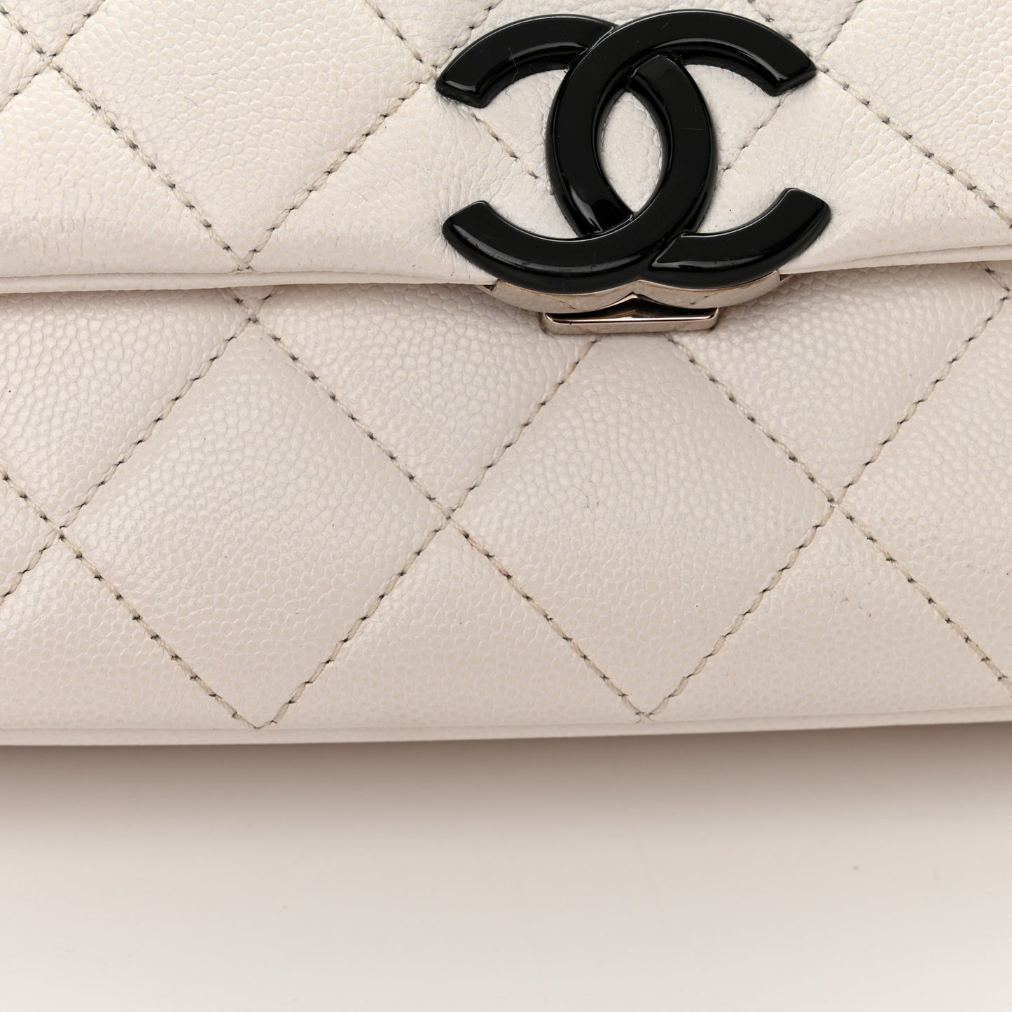 Caviar Quilted My Everything Small Flap White Black