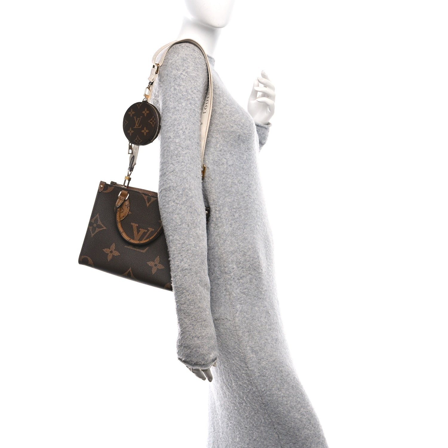 Louis Vuitton Reverse Monogram Giant Onthego PM 2 of 9