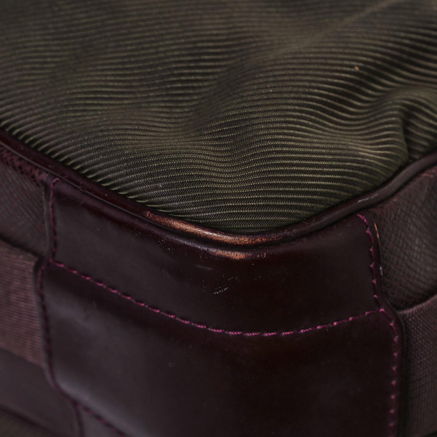 Louis Vuitton Taiga Dersou Messenger Bag Acajou 11 of 19