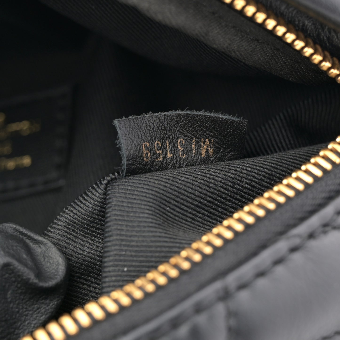 Calfskin Quilted New Wave Bumbag Black